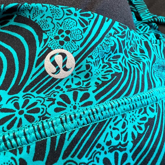 Lululemon Energy Bra - Picture 4 of 6